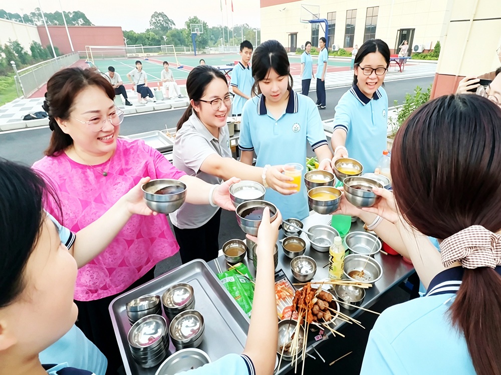 海南孩子叛逆期管教学校怎么联系？择校指南