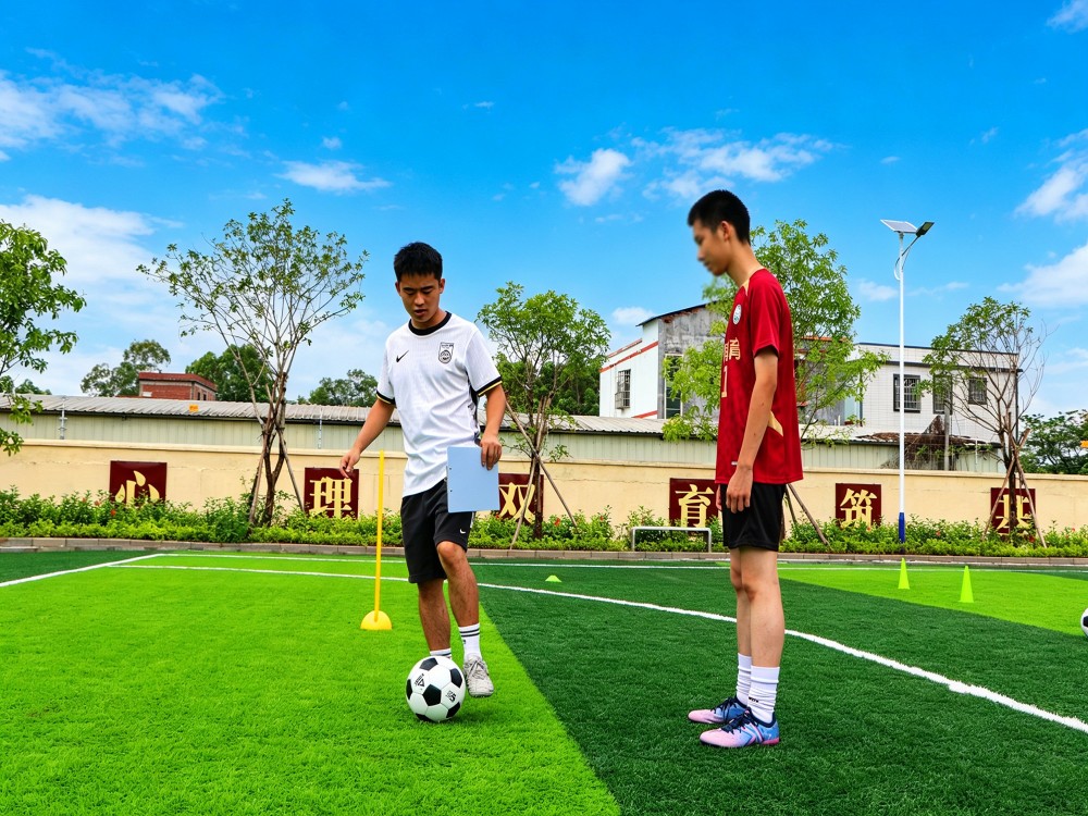 海南叛逆孩子教育学校怎么选?一位教育从业者的择校建议