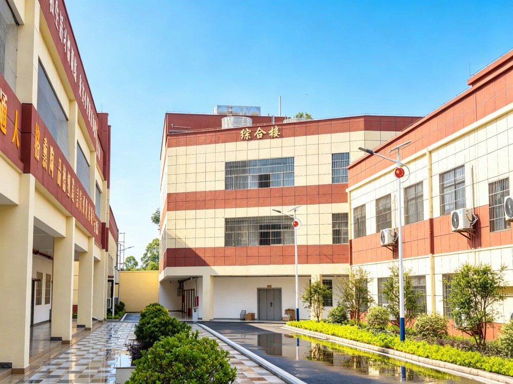 三亚正规孩子厌学不读书管教学校怎么联系